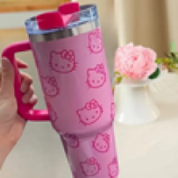 Sanrio Other - Hello Kitty 40oz Tumbler with Straw